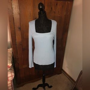 Square cut long sleeve shirt